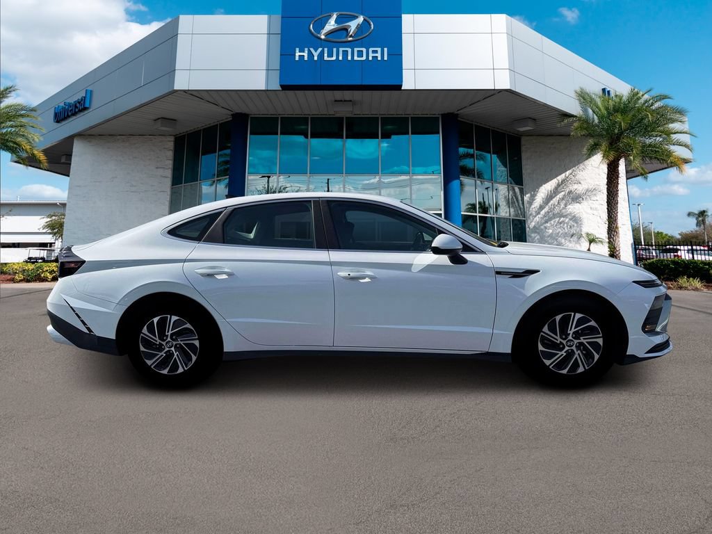 New 2026 Hyundai Sonata Blue FWD image 10