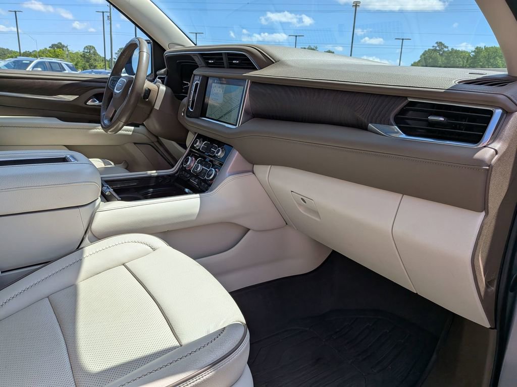 Certified 2023 GMC Yukon XL Denali w/ Denali Reserve Package AWD/4WD image 30