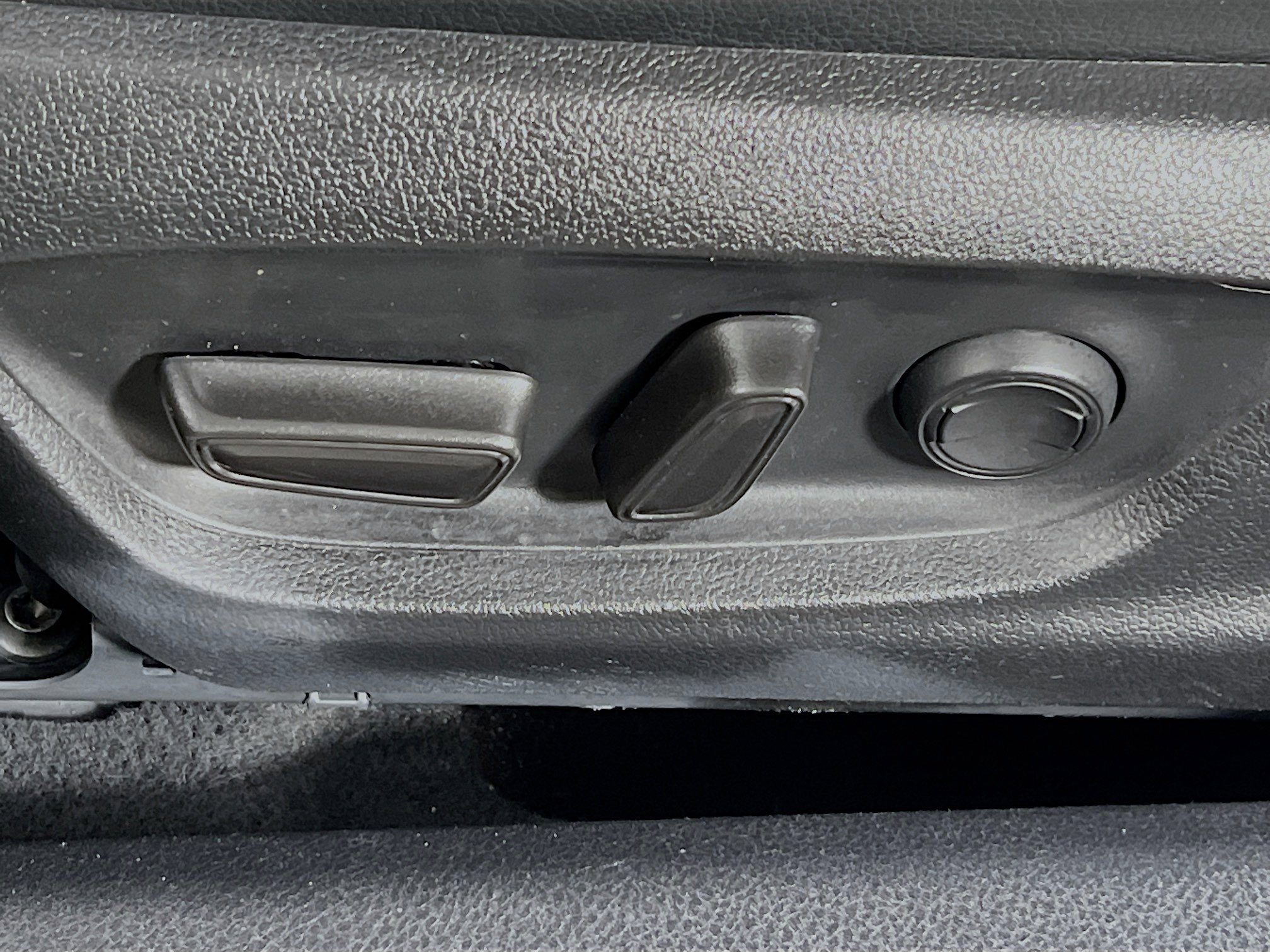 Used 2023 Toyota Camry SE image 16