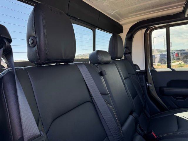 New 2026 Jeep Gladiator Sport AWD/4WD image 22