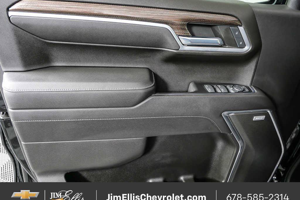 Certified 2022 Chevrolet Silverado 1500 RST w/ Convenience Package II AWD/4WD image 6
