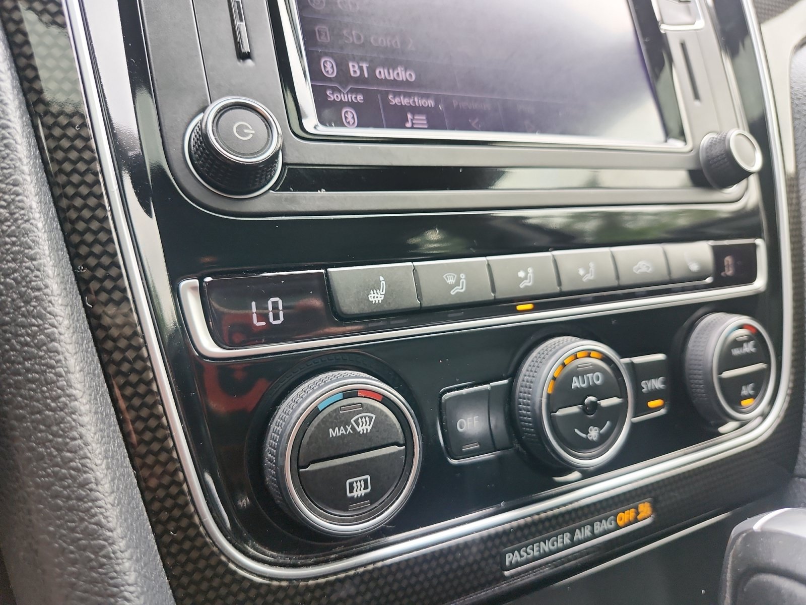Used 2019 Volkswagen Passat 2.0T SE R-Line FWD image 19