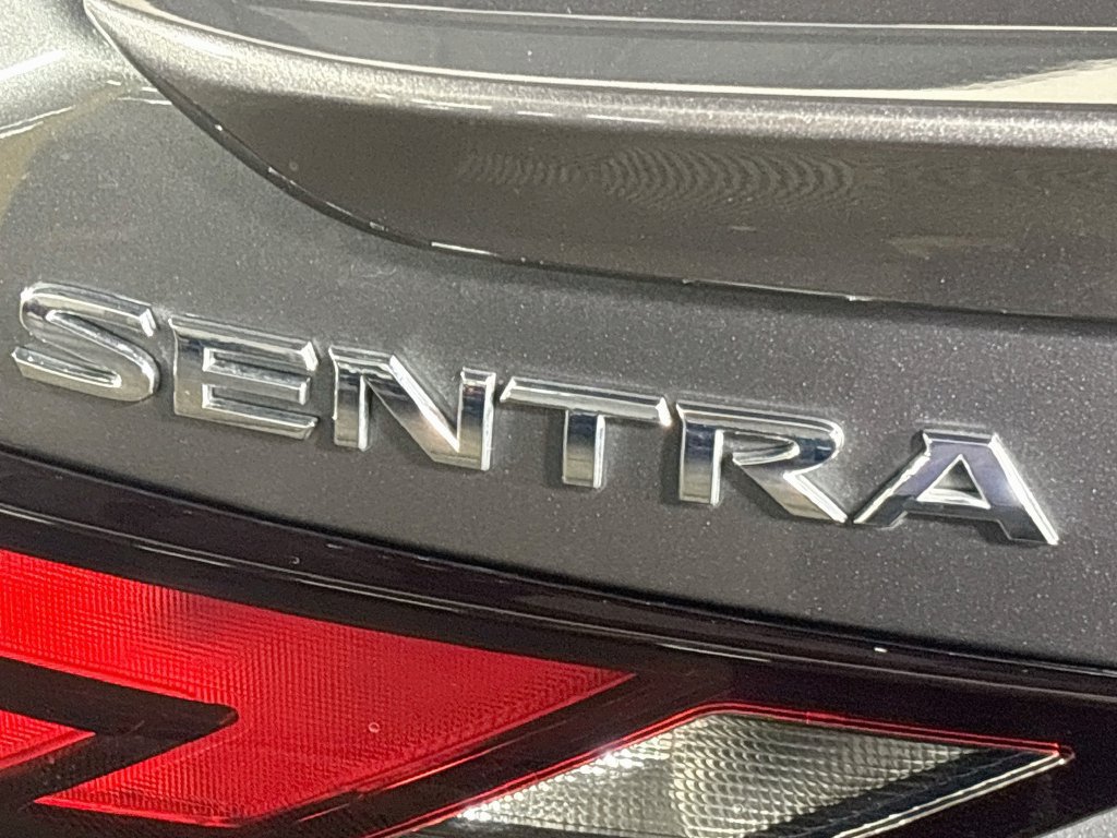 Used 2025 Nissan Sentra SR FWD image 23