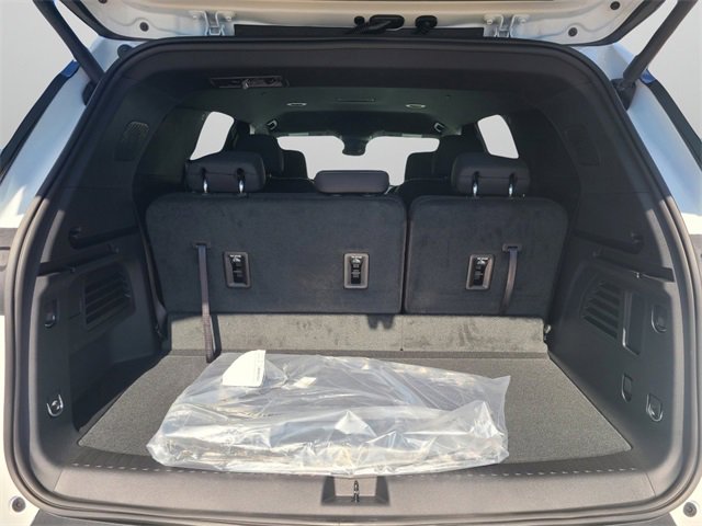 New 2026 Chevrolet Traverse LT w/ Midnight/Sport Edition image 9