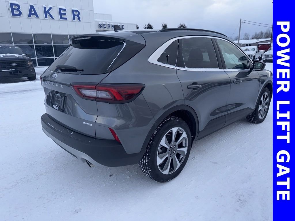 Used 2024 Ford Escape Platinum image 2