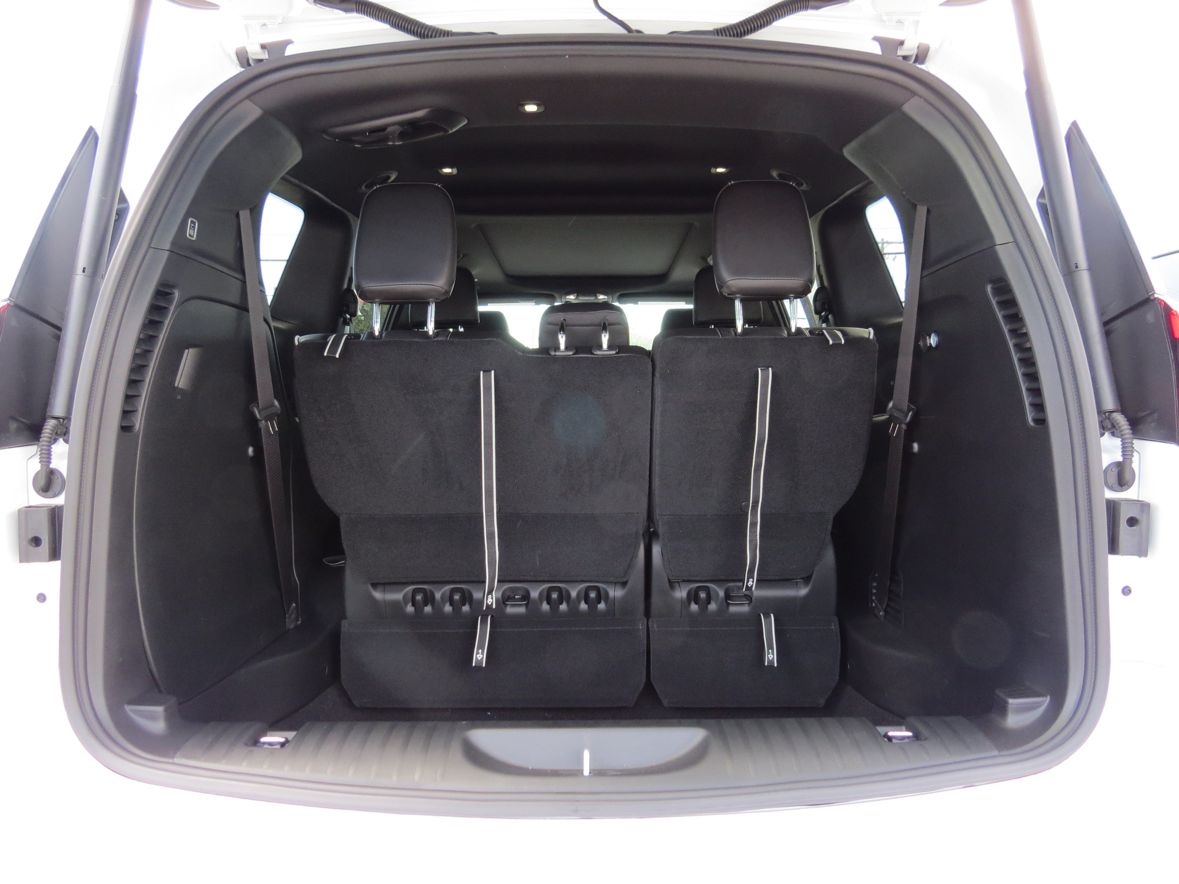 New 2027 Chrysler Pacifica Limited FWD image 9