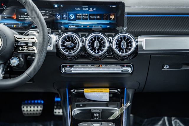 New 2026 Mercedes-Benz GLB 35 AMG 4MATIC image 23