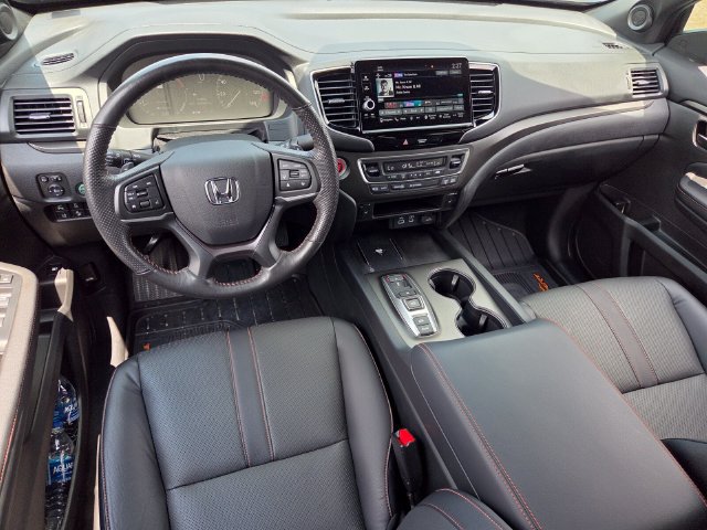 Used 2025 Honda Ridgeline TrailSport image 11