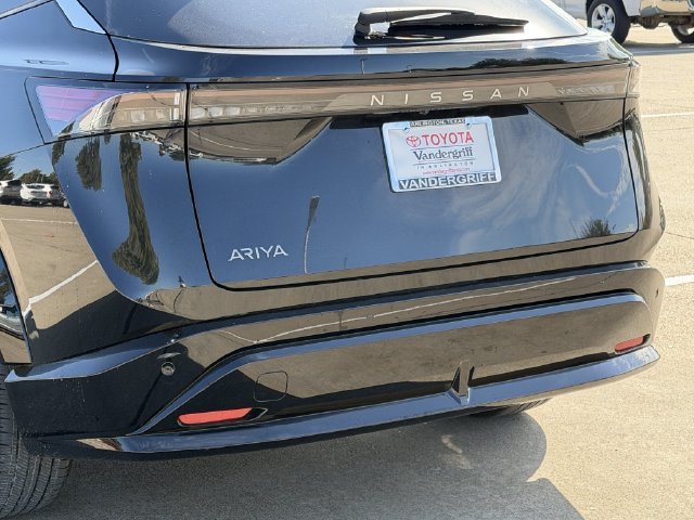 Used 2025 Nissan Ariya FWD image 6