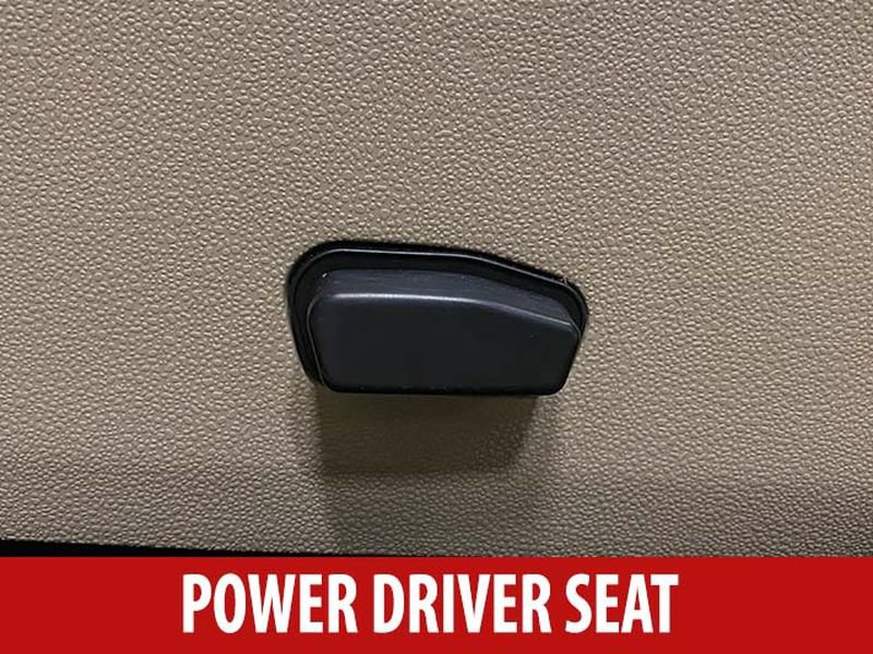Used 2013 Chrysler 200 Limited FWD image 8