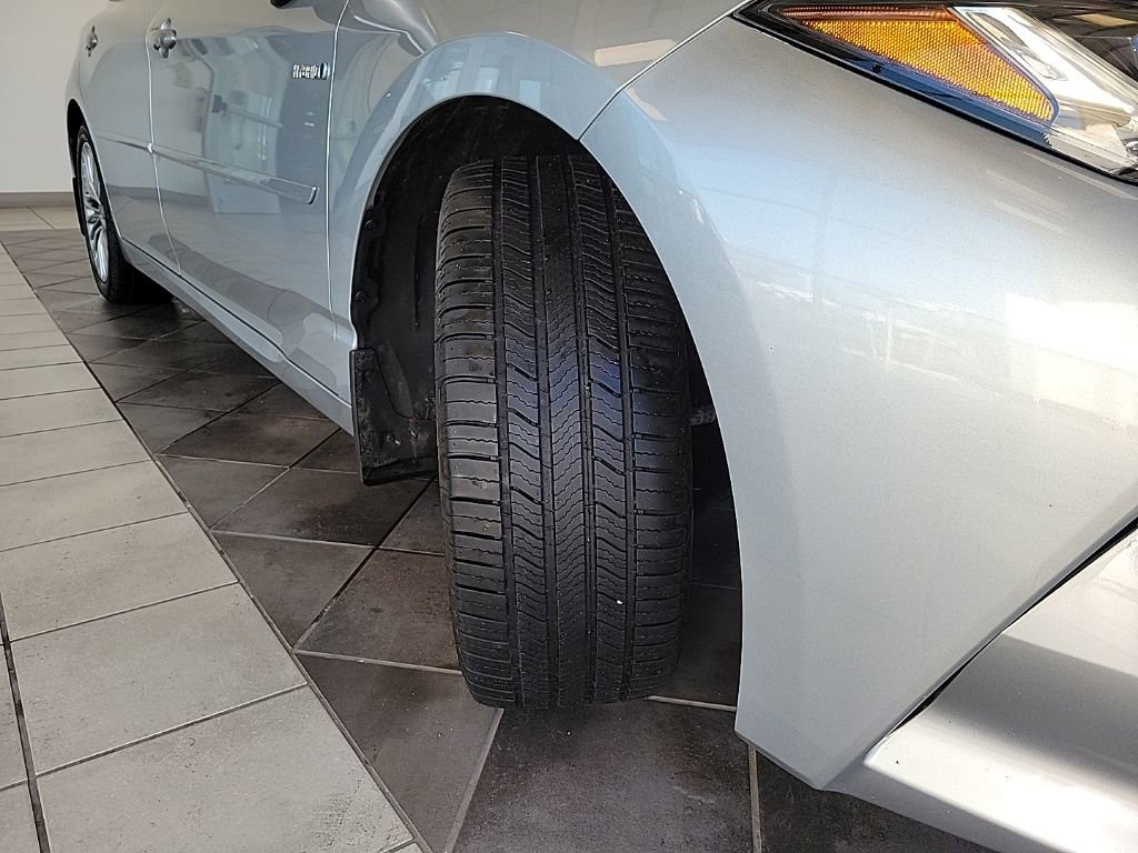 Used 2021 Toyota Avalon Limited w/ Advanced Safety Package image 18