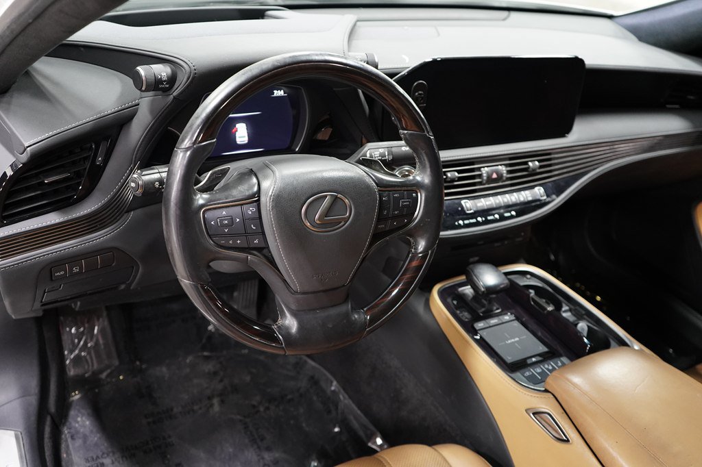 Used 2022 Lexus LS 500 w/ Interior Upgrade Package RWD image 10