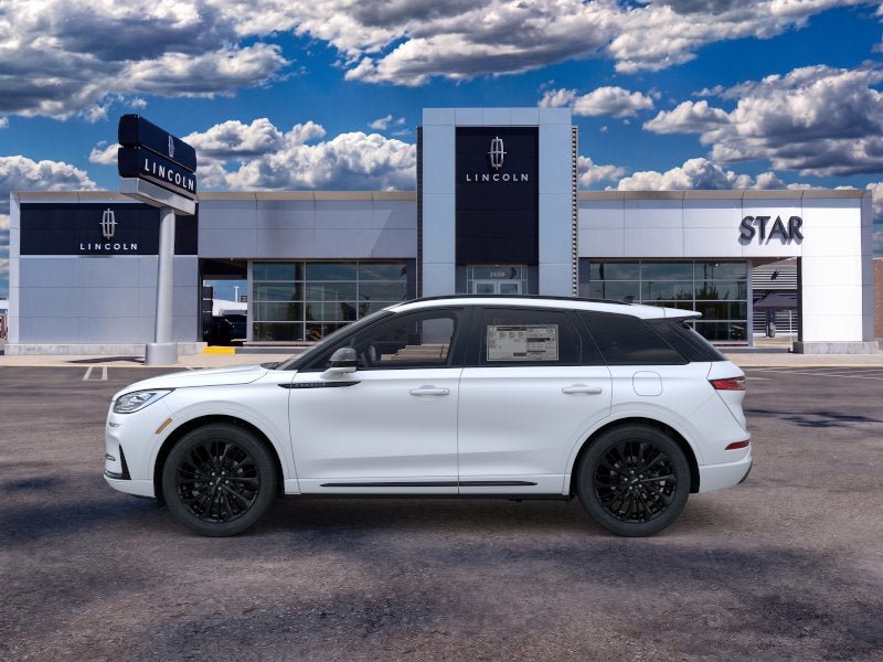 New 2026 Lincoln Corsair Reserve w/ Jet Appearance Package FWD image 3