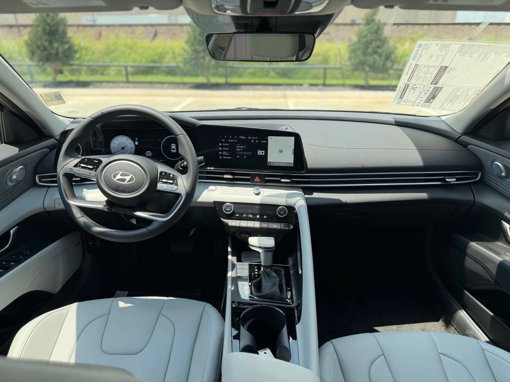 New 2026 Hyundai Elantra Limited FWD image 16