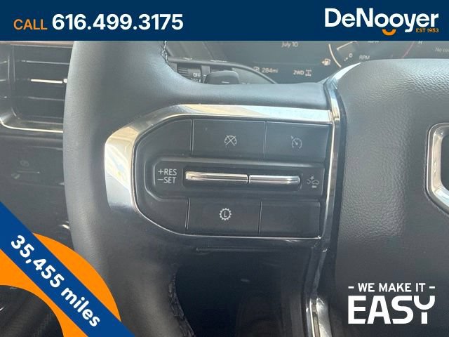 Used 2025 GMC Yukon Denali AWD/4WD image 22