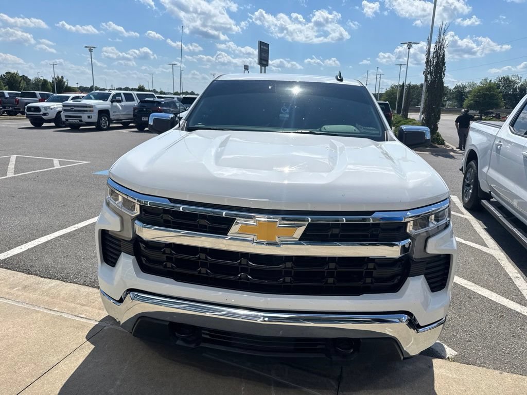Used 2026 Chevrolet Silverado 1500 LT w/ Leather Package AWD/4WD image 3