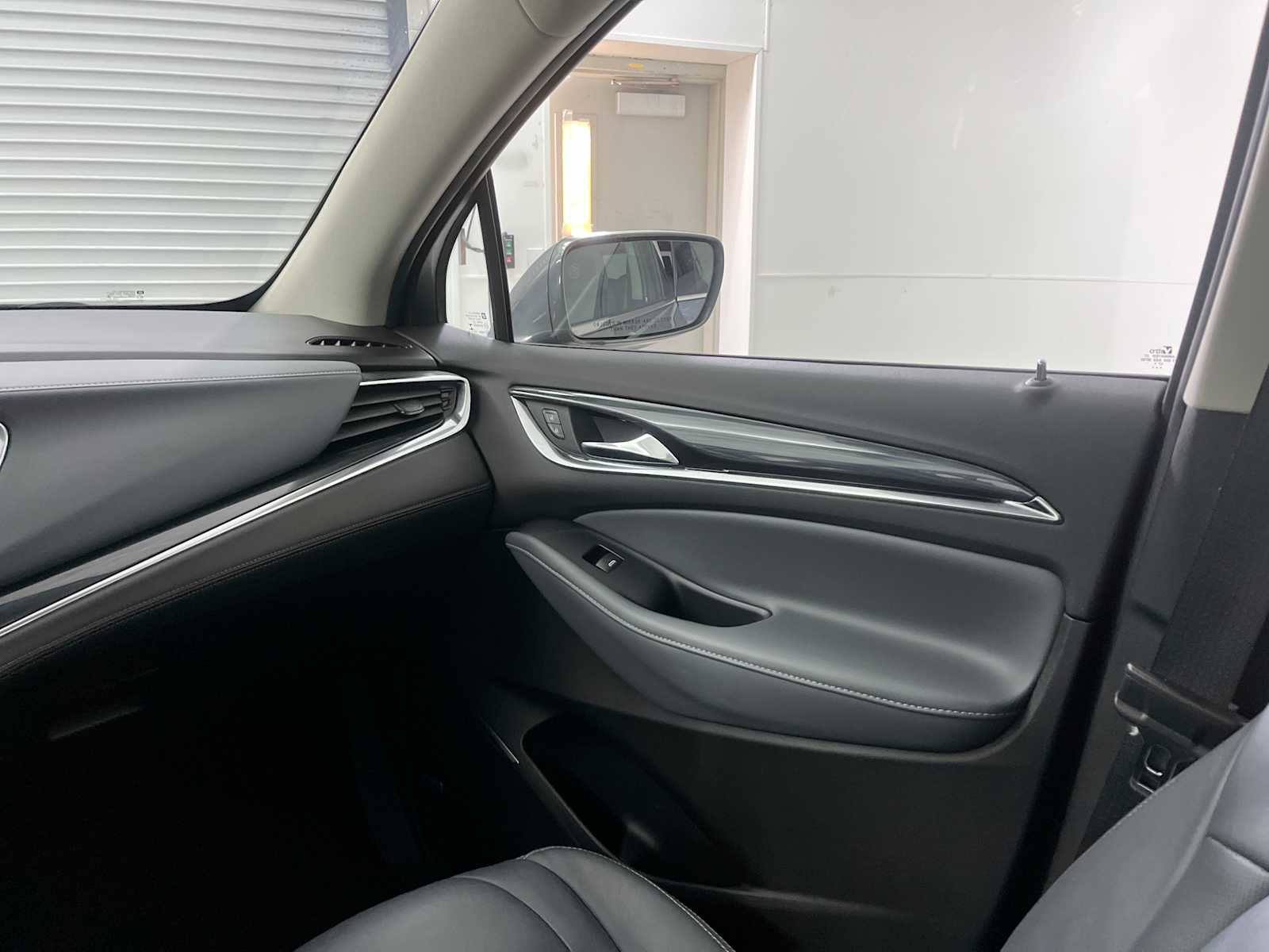 Used 2019 Buick Enclave Premium w/ Experience Buick Package AWD/4WD image 11