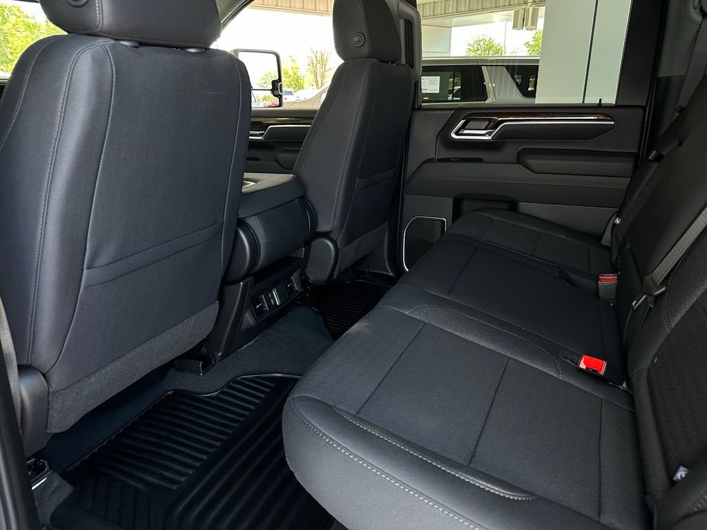 New 2026 GMC Sierra 2500 SLE w/ SLE Value Package; AWD/4WD image 15
