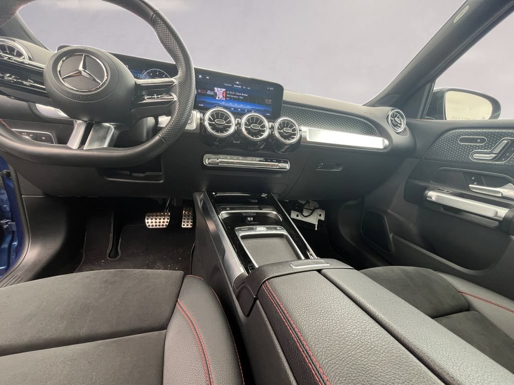 Certified 2024 Mercedes-Benz GLB 250 4MATIC image 11