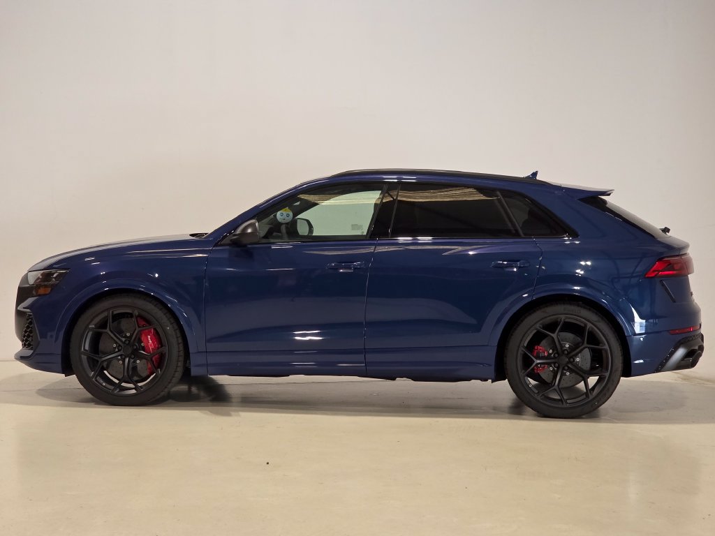New 2027 Audi RS Q8 performance AWD/4WD image 3