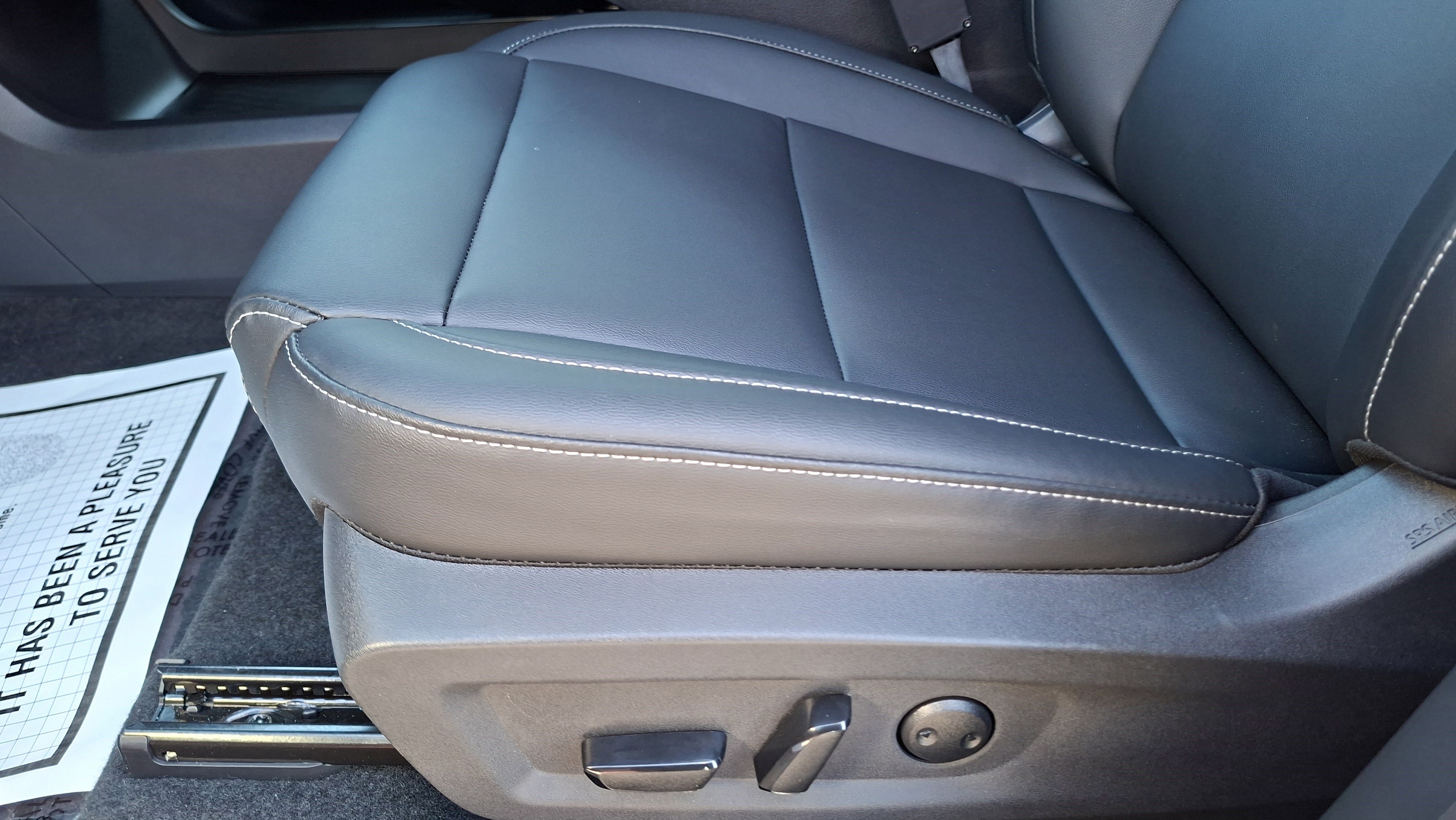 Certified 2025 Nissan Murano SL image 17