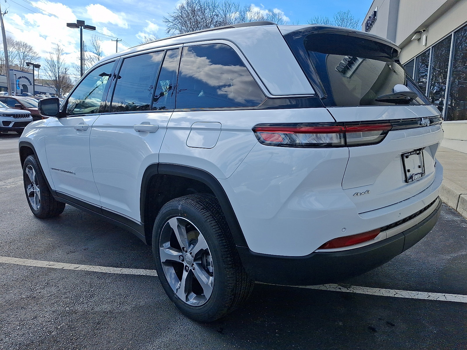 New 2026 Jeep Grand Cherokee Limited image 4