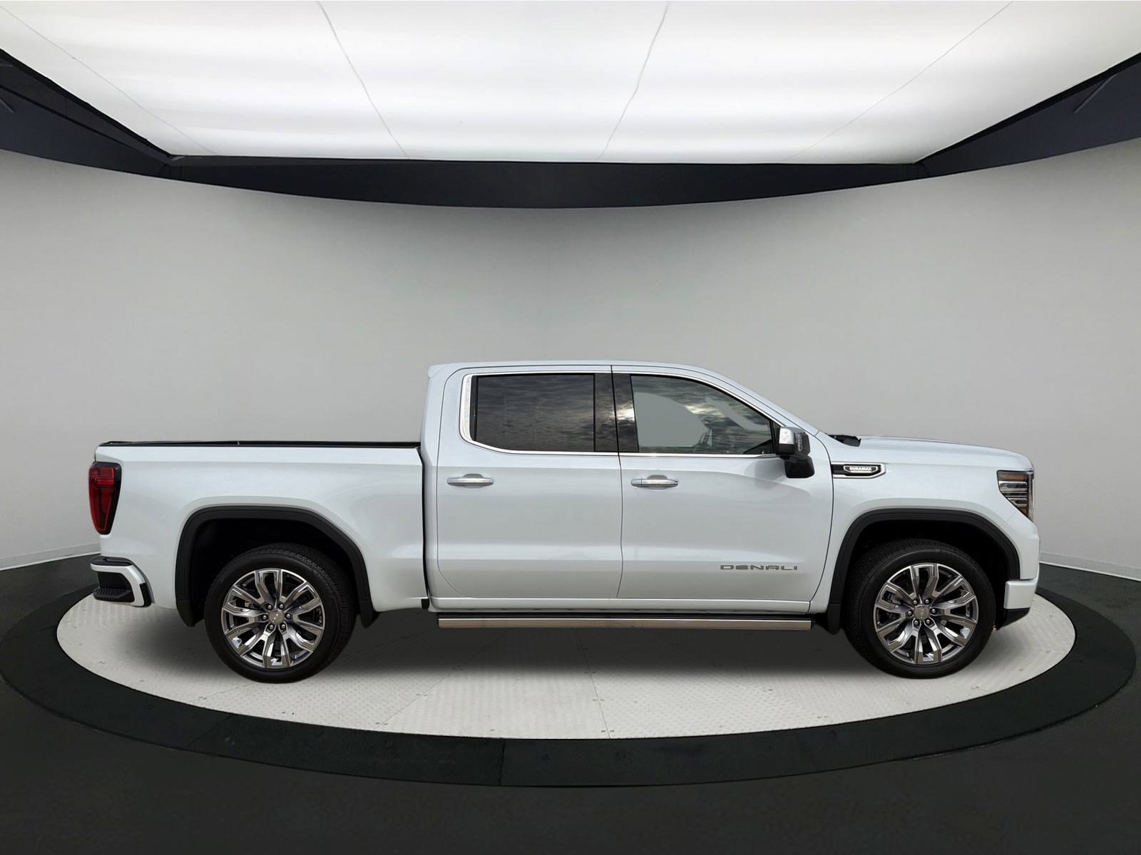 New 2026 GMC Sierra 1500 Denali w/ Denali Reserve Package image 4