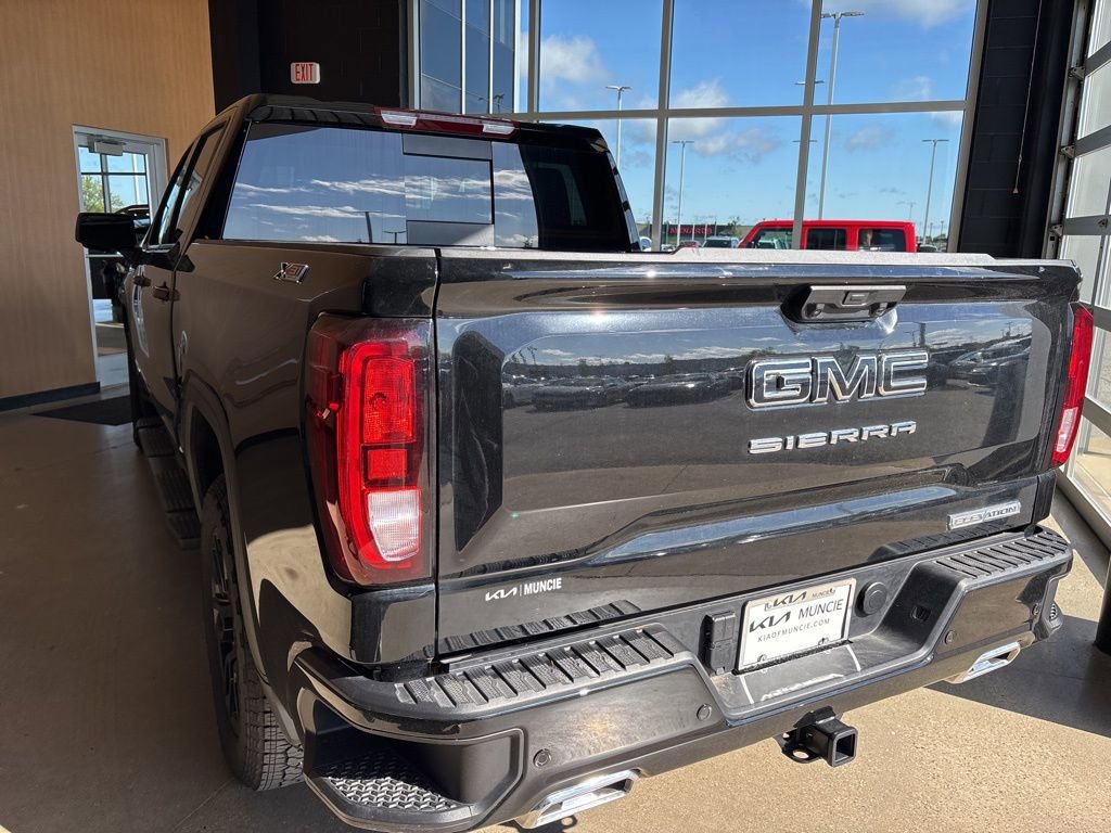 Used 2025 GMC Sierra 1500 Elevation w/ Elevation Premium Package AWD/4WD image 10