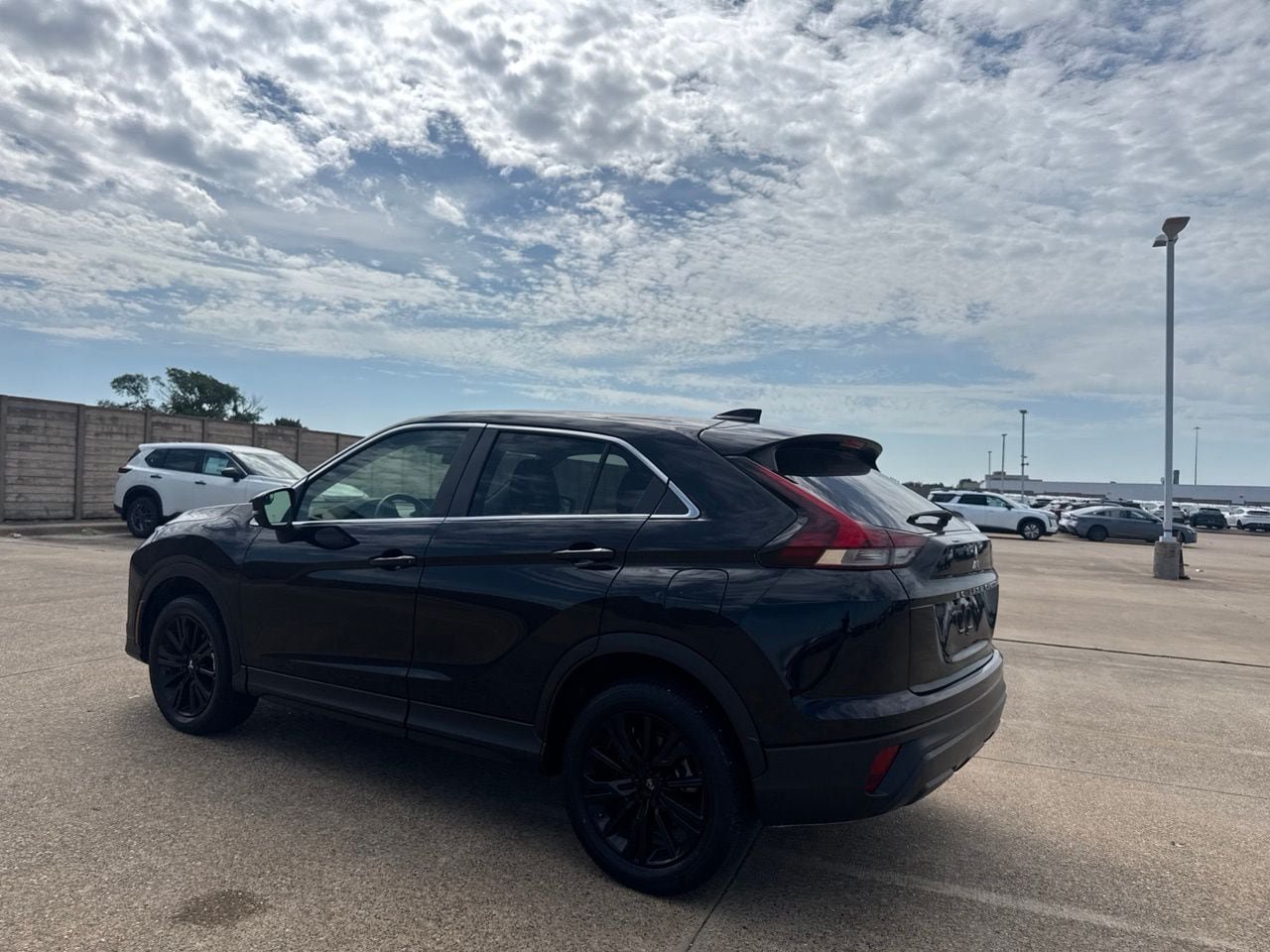 Used 2023 Mitsubishi Eclipse Cross LE AWD/4WD image 13