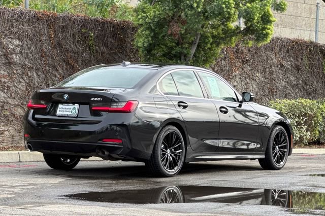Used 2024 BMW 330i Sedan image 4