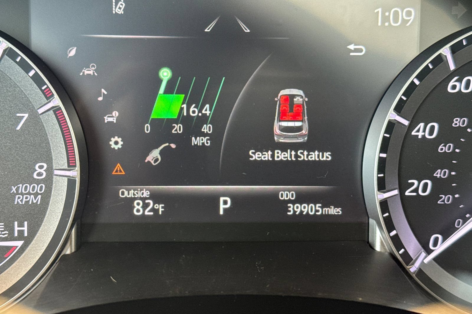 Used 2022 Toyota Highlander XLE AWD/4WD image 33