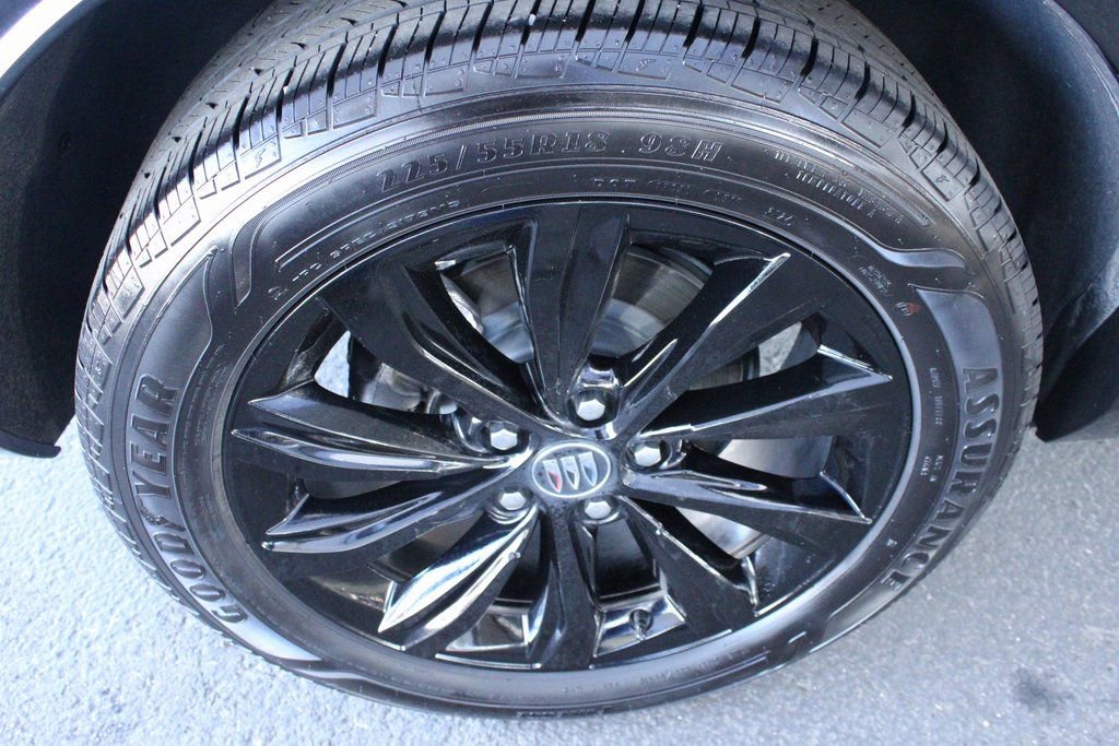 Used 2025 Buick Envista Sport Touring w/ Convenience II Package image 61