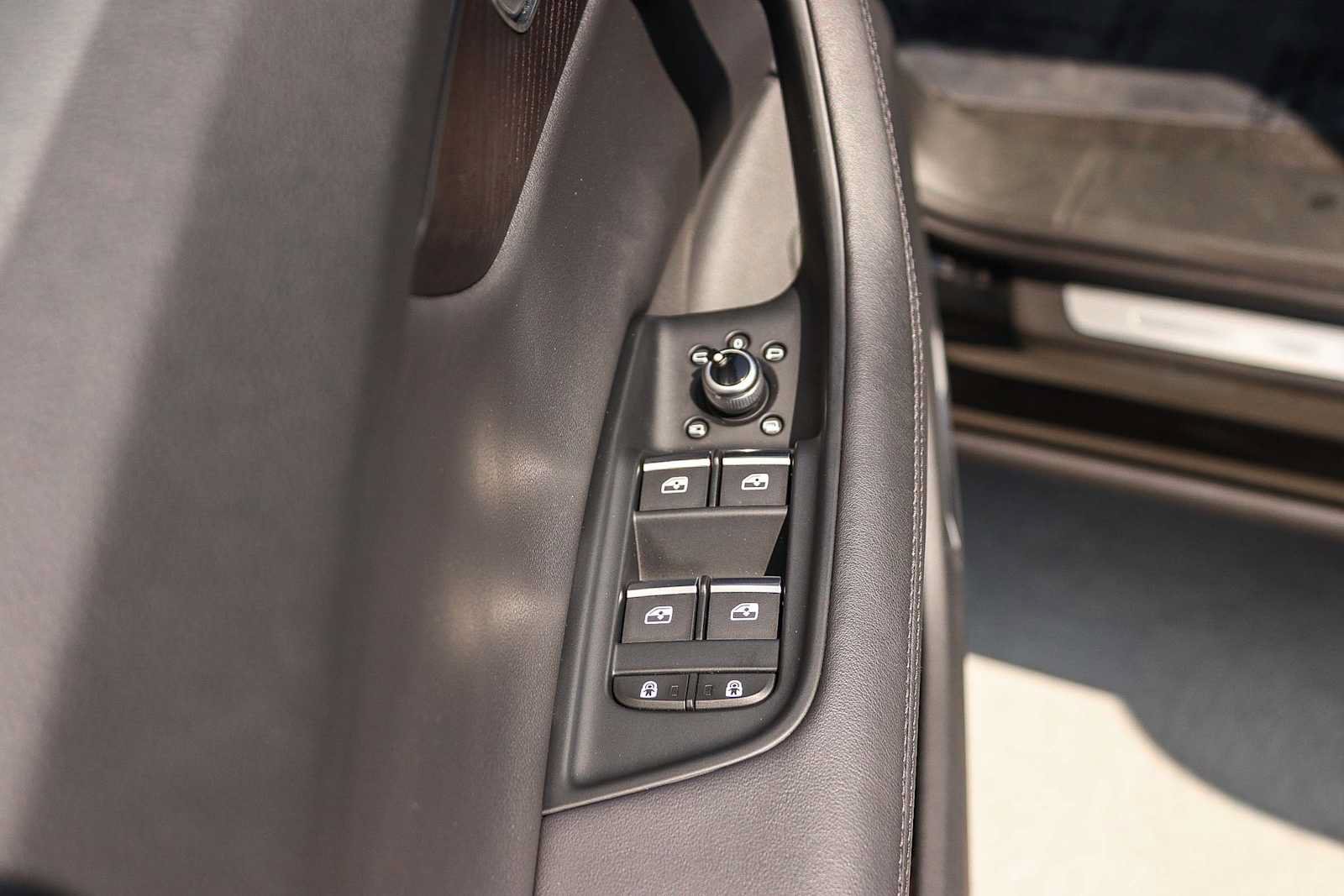Used 2023 Audi Q7 3.0T Prestige w/ Prestige Package AWD/4WD image 27