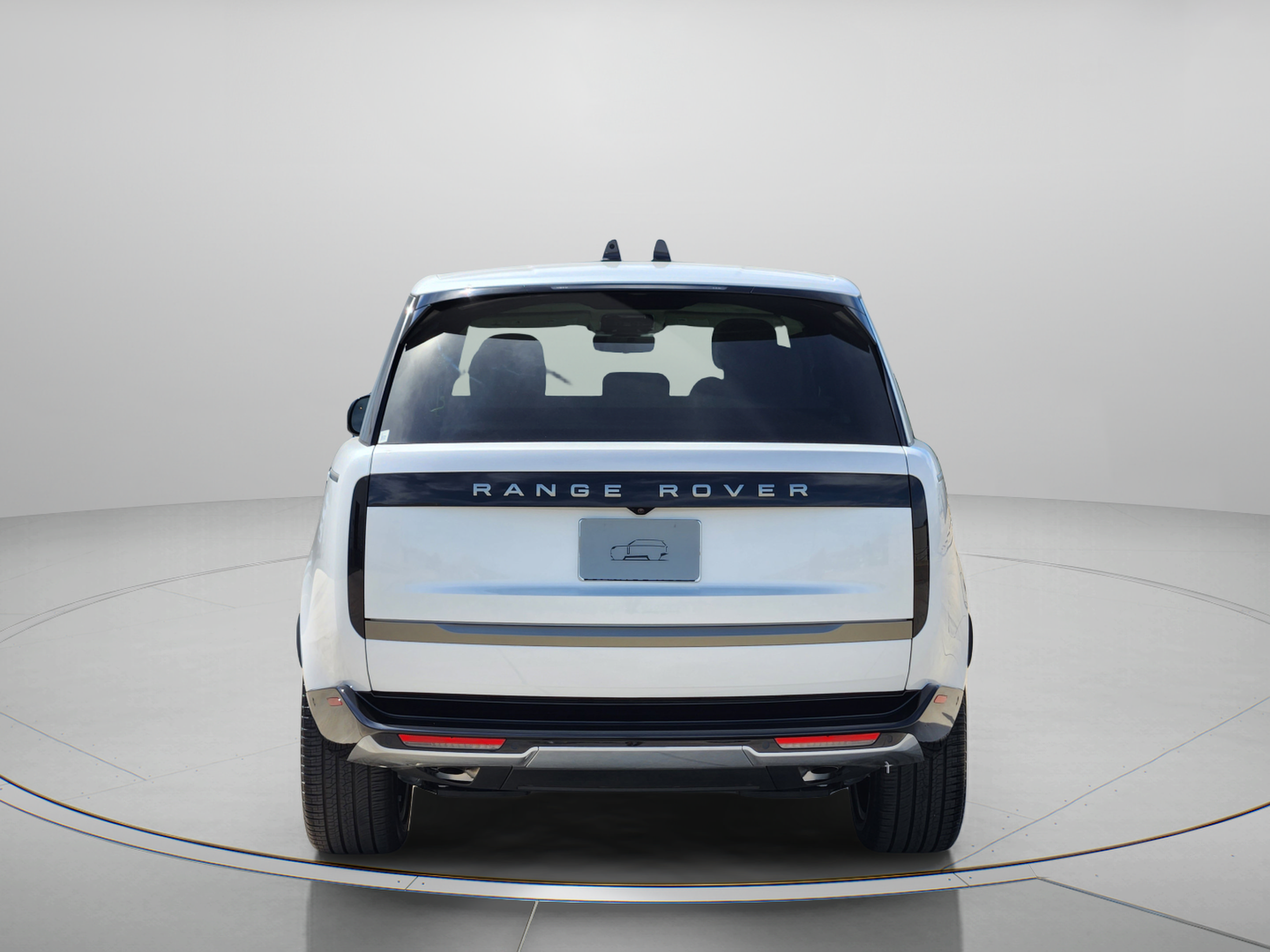 Certified 2026 Land Rover Range Rover SE AWD/4WD image 4