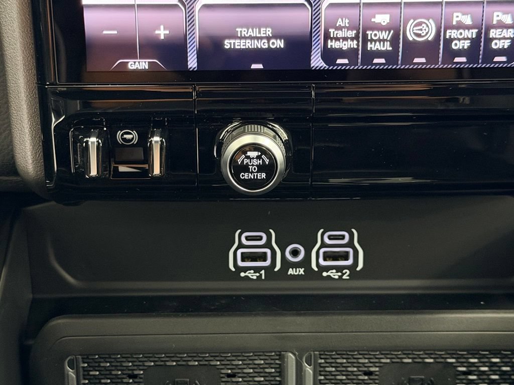 New 2026 RAM 2500 Laramie AWD/4WD image 14