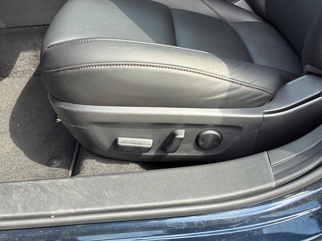 Used 2024 MAZDA MAZDA3 s FWD image 14