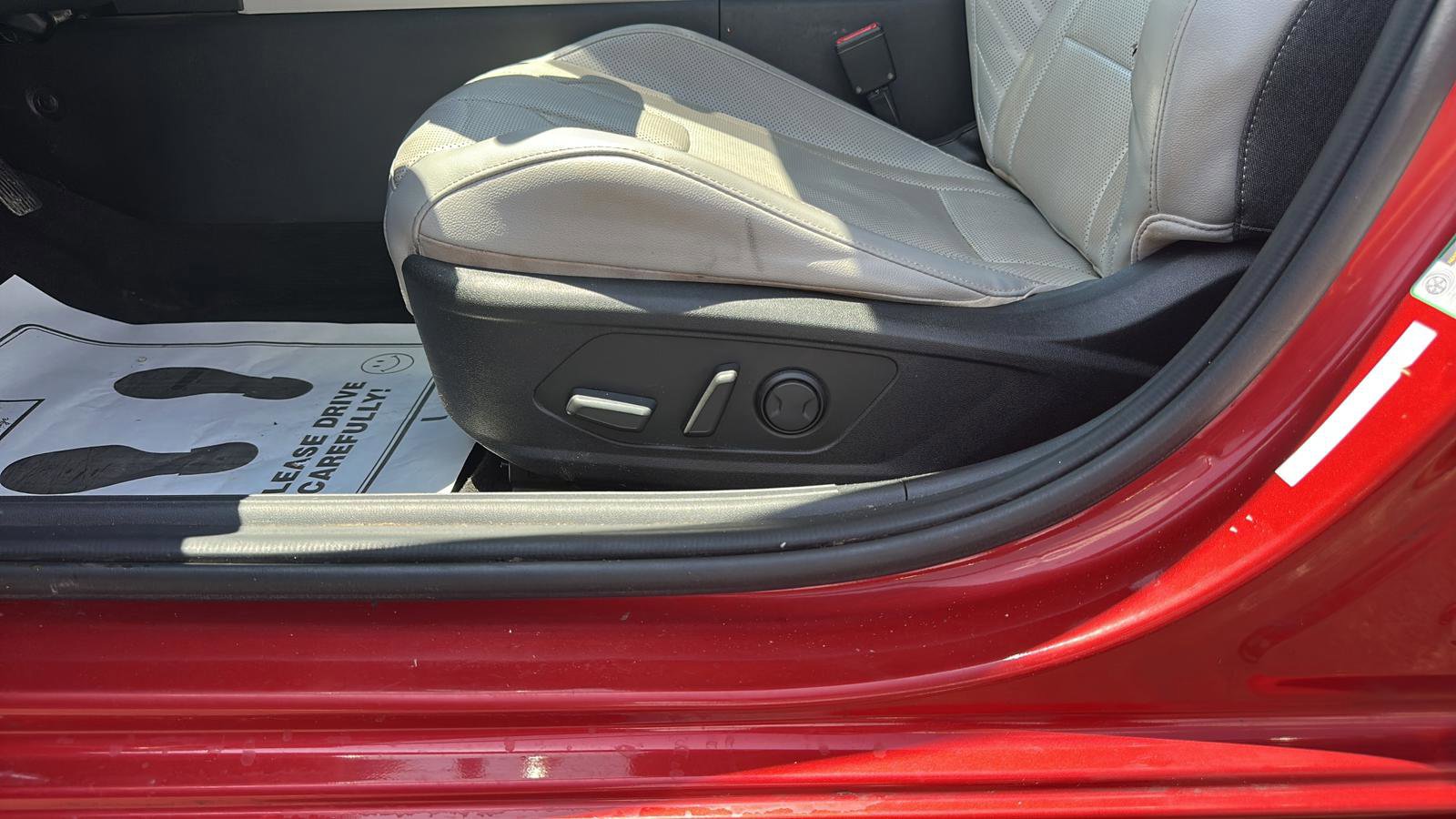 Used 2021 Hyundai Elantra Limited FWD image 10