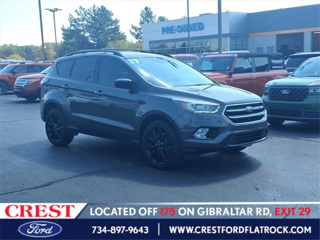 Used 2017 Ford Escape SE w/ SE Sport Appearance Package