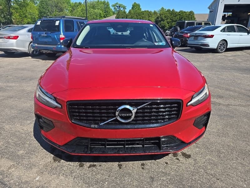 Used 2022 Volvo S60 B5 Momentum w/ Climate Package AWD/4WD image 2