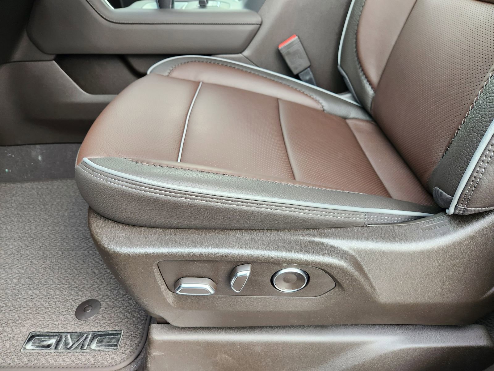 New 2026 GMC Sierra 1500 Denali w/ Technology Package image 27