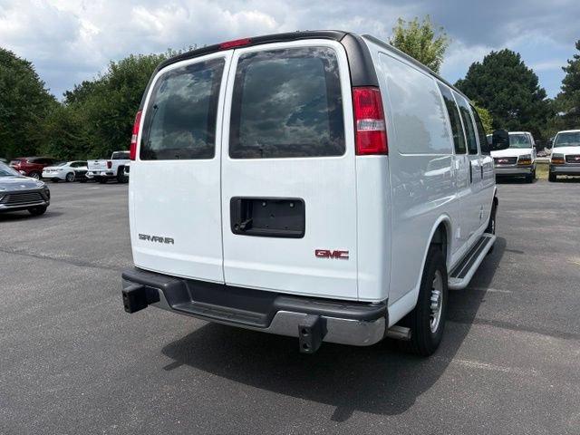 Used 2025 GMC Savana 2500 w/ Driver Convenience Package RWD image 5
