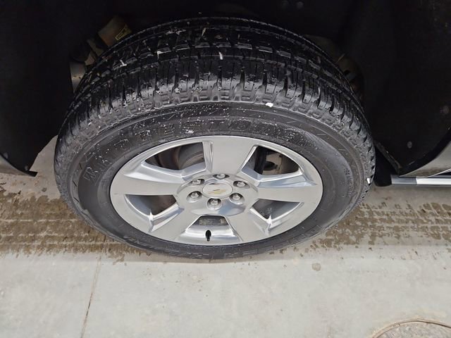 Used 2020 Chevrolet Suburban Premier AWD/4WD image 17