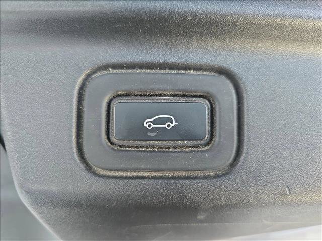 Certified 2023 Land Rover Range Rover SE image 14