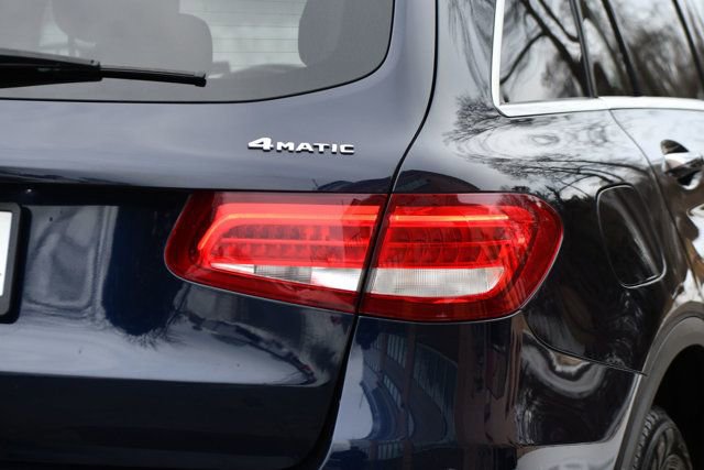 Used 2018 Mercedes-Benz GLC 300 GLC 300 4MATIC SUV w/ Multimedia Package image 13