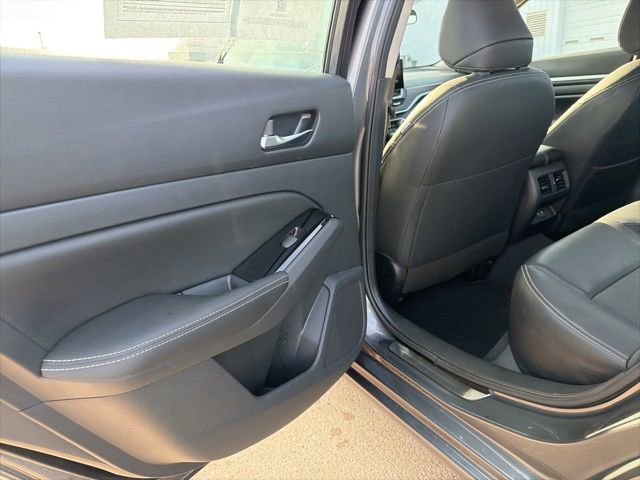 Used 2024 Nissan Altima 2.5 SL image 11