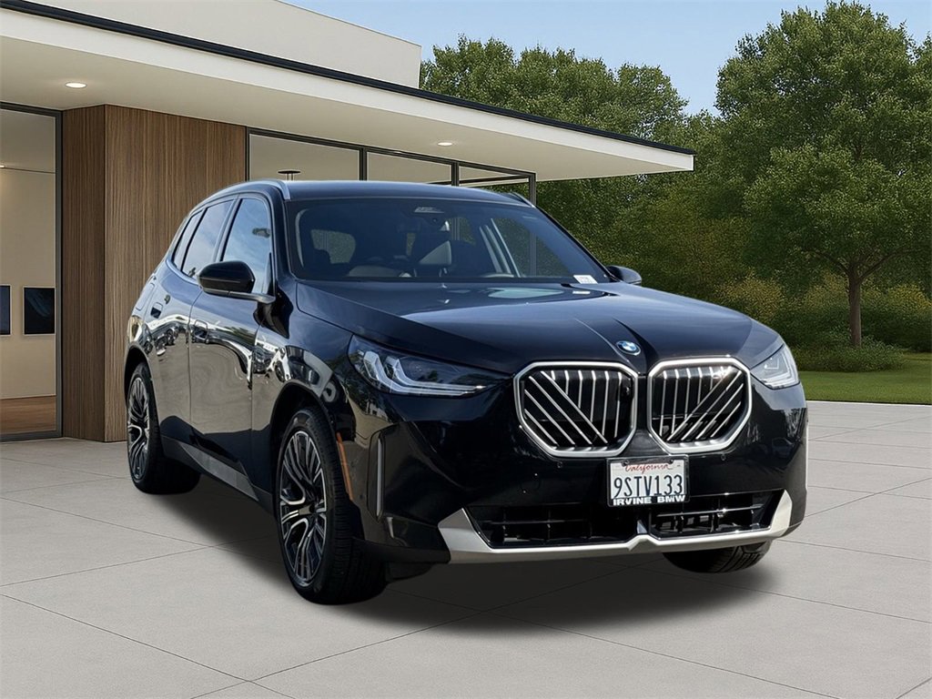 Used 2025 BMW X3 xDrive30i w/ Premium Package image 4
