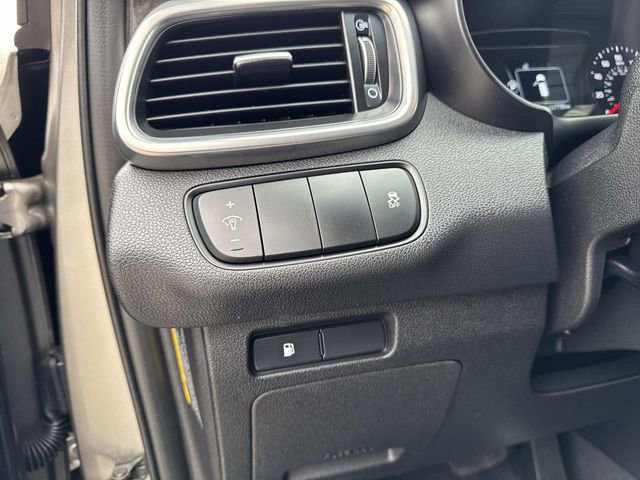 Used 2016 Kia Sorento EX image 30