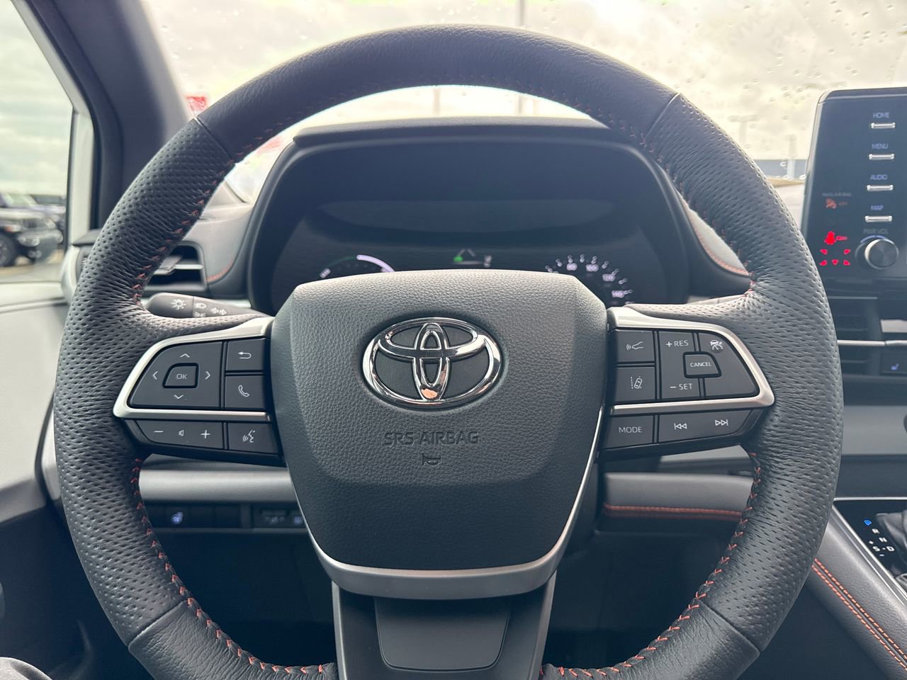 Used 2024 Toyota Sienna XSE image 19