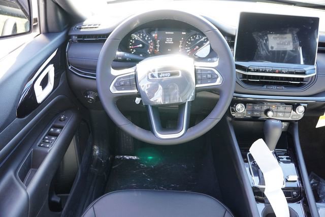 New 2026 Jeep Compass Limited image 12