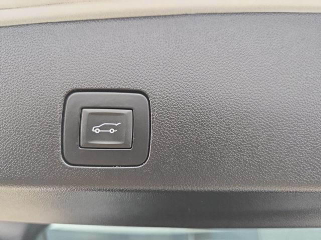 Used 2023 Buick Encore GX Essence w/ Experience Buick Package FWD image 34